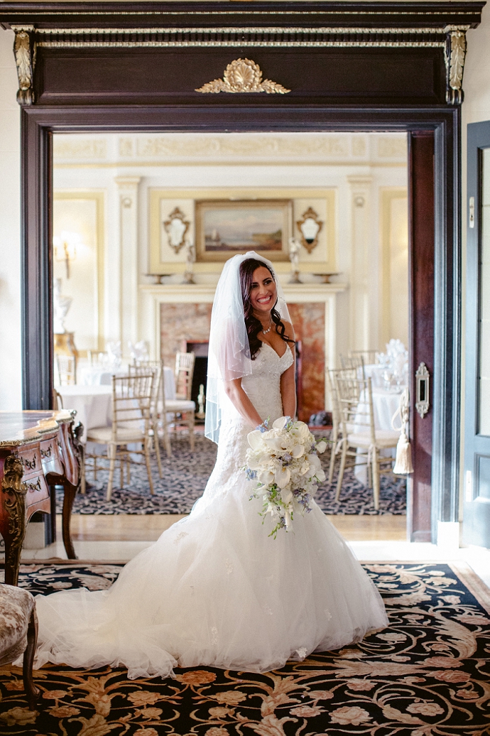 Grand Island Mansion Wedding Nicole Blumberg Photography